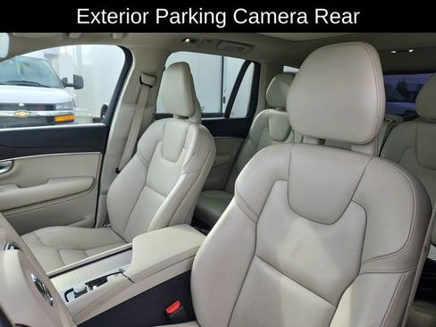 Used 2020 Volvo XC90 T5 Momentum image 19