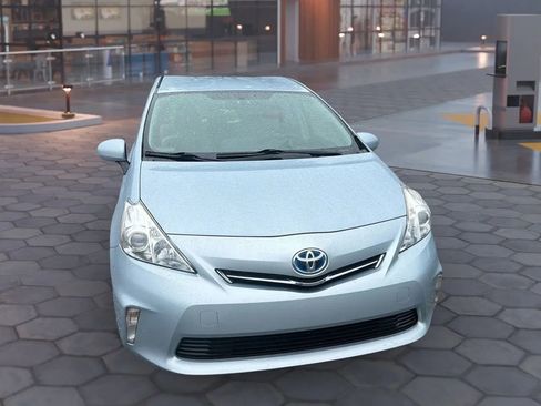 Used 2012 Toyota Prius V Two FWD image 18