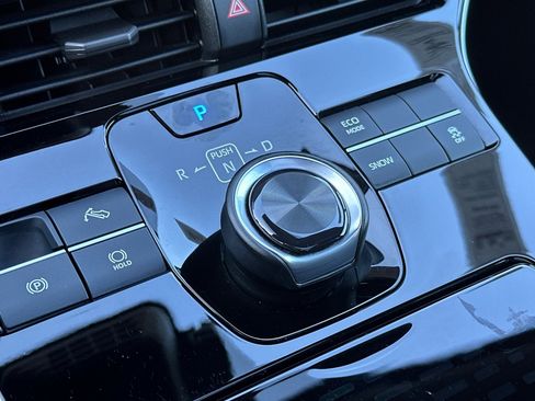 Used 2025 Toyota bZ4X FWD image 22