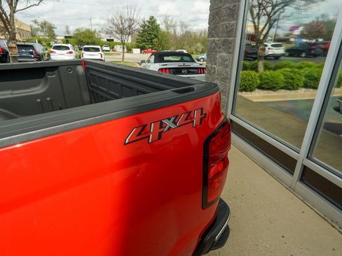 Used 2018 Chevrolet Silverado 1500 LT w/ LT Fleet Convenience Package image 8