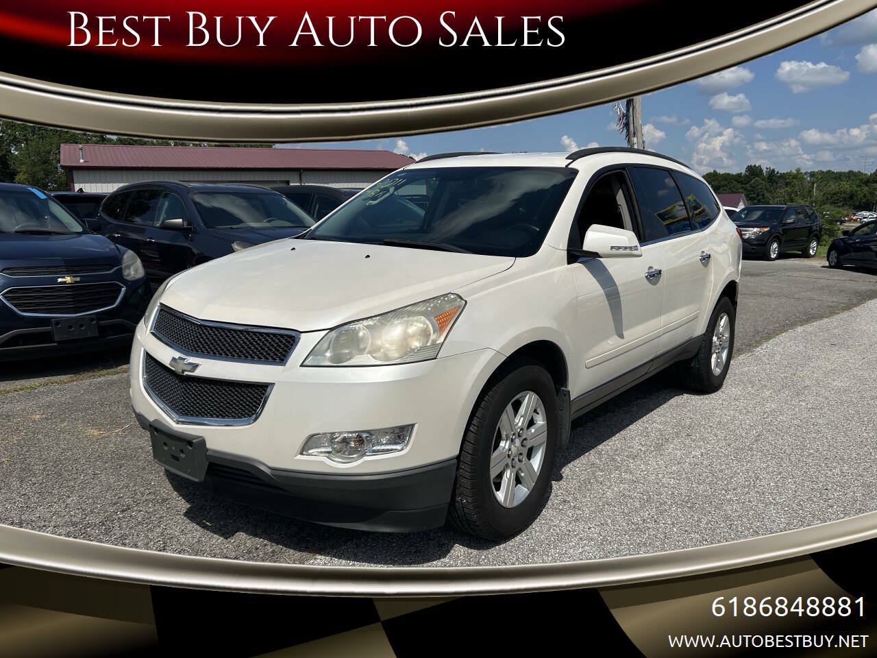 Used 2011 Chevrolet Traverse LT w/ Personal Connectivity Package FWD image 1