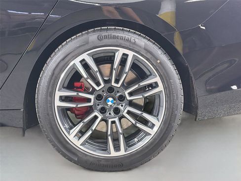 New 2027 BMW 530i RWD image 31
