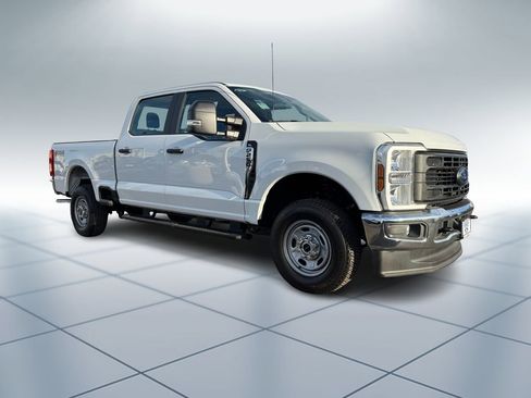 New 2026 Ford F250 XL w/ FX4 Off-Road Package image 2