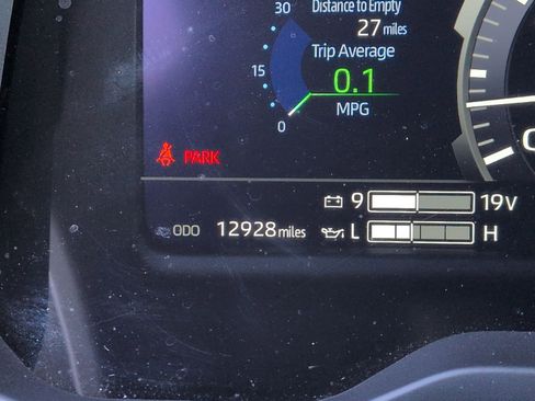 Used 2025 Toyota Tundra Limited w/ TRD Off-Road Package AWD/4WD image 22