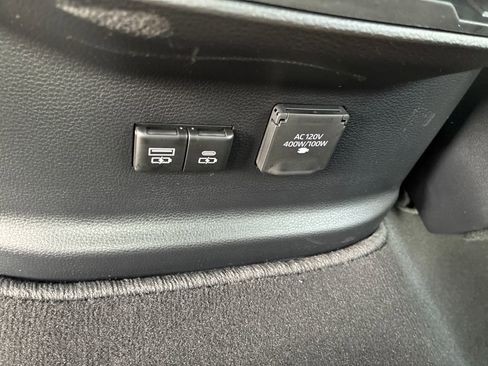 New 2026 Toyota Tundra Limited AWD/4WD image 47