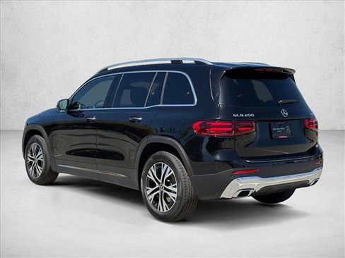 Certified 2025 Mercedes-Benz GLB 250 GLB 250 image 8