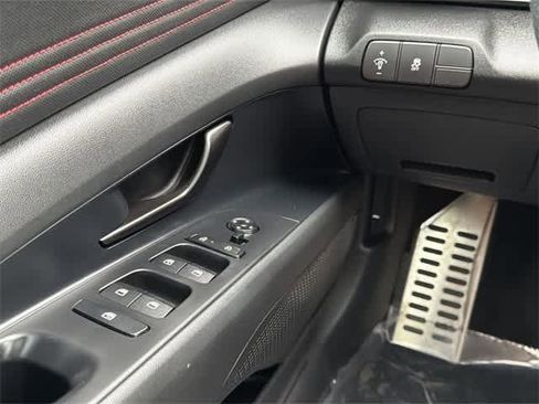 Certified 2025 Hyundai Elantra N Line image 19