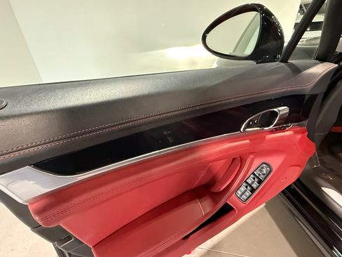 Used 2016 Porsche Panamera 4 image 23