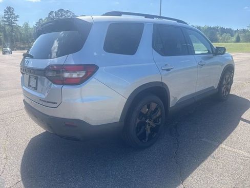 New 2026 Honda Pilot Black Edition image 3