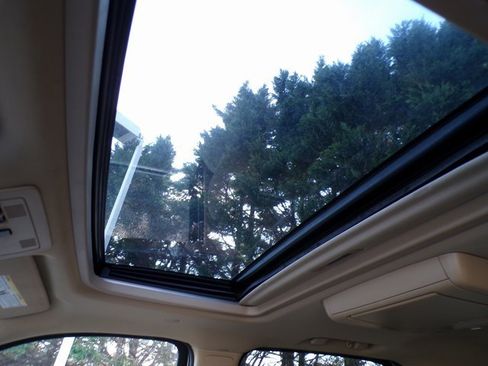 Used 2013 Cadillac Escalade ESV Luxury image 35