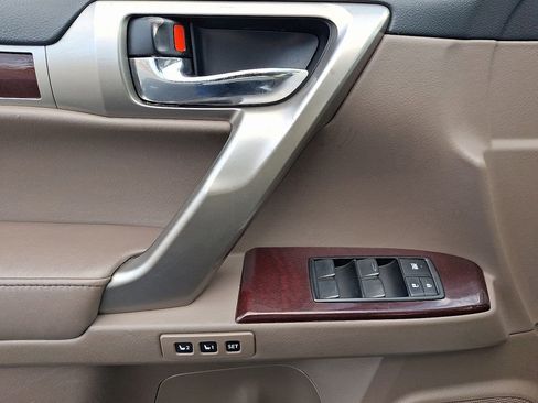 Used 2019 Lexus GX 460 Premium image 14