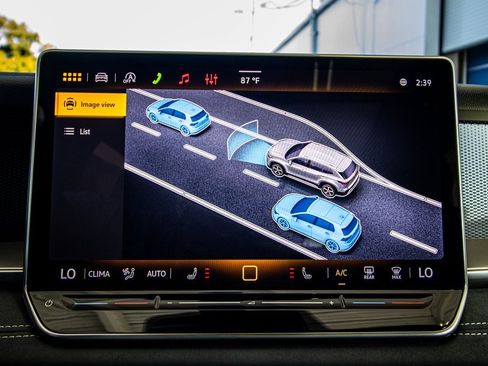 New 2026 Volkswagen Tiguan SE R-Line image 40