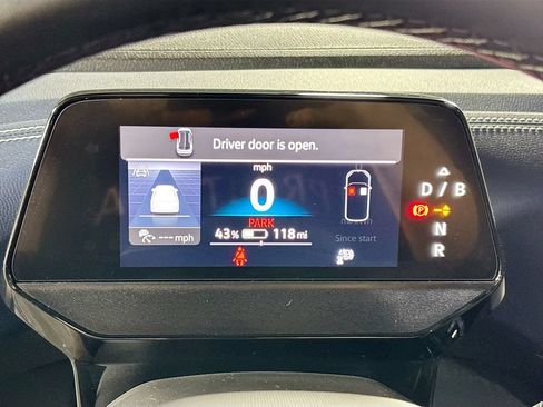Certified 2025 Volkswagen ID.4 Pro S AWD/4WD image 15