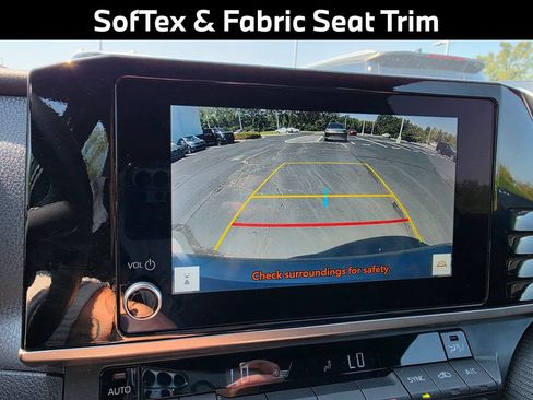 Used 2025 Toyota Camry SE FWD image 14