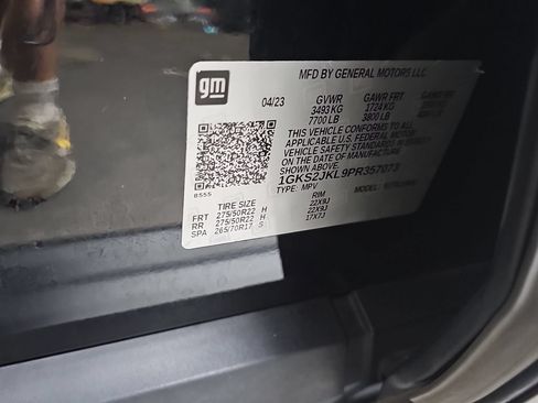 Used 2023 GMC Yukon XL Denali w/ LPO, Floor Liner Package AWD/4WD image 44