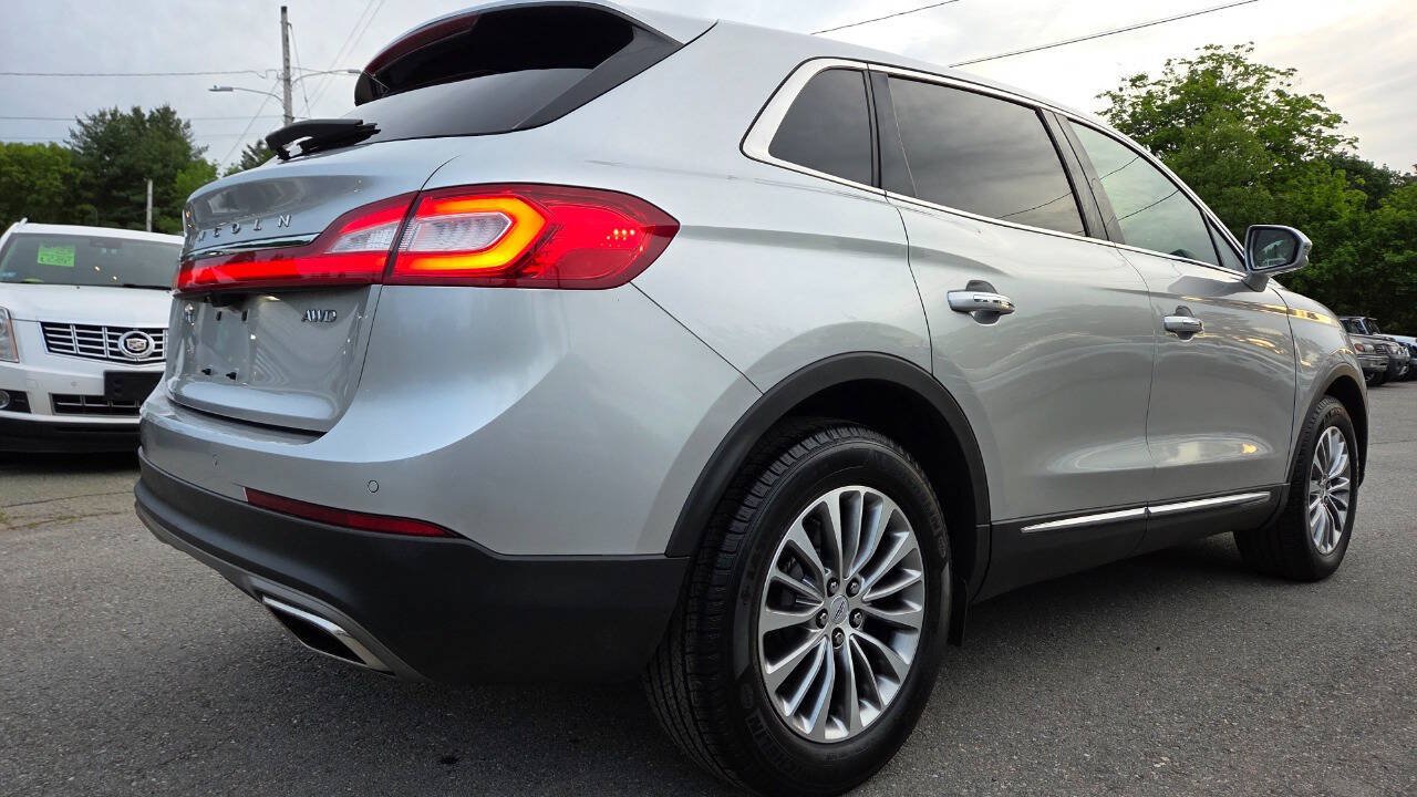Used 2016 Lincoln MKX Select w/ Select Plus Package AWD/4WD image 13