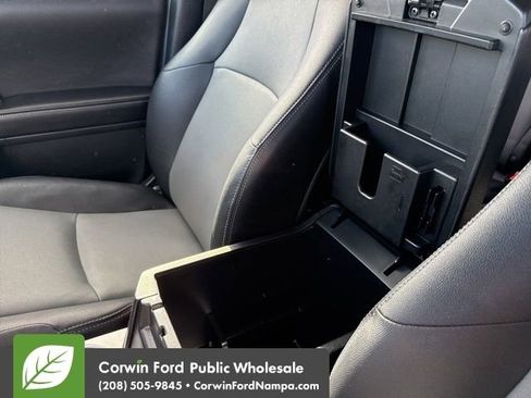 Used 2016 Toyota 4Runner SR5 Premium image 25