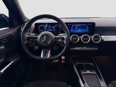 Used 2025 Mercedes-Benz GLB 35 AMG 4MATIC image 26