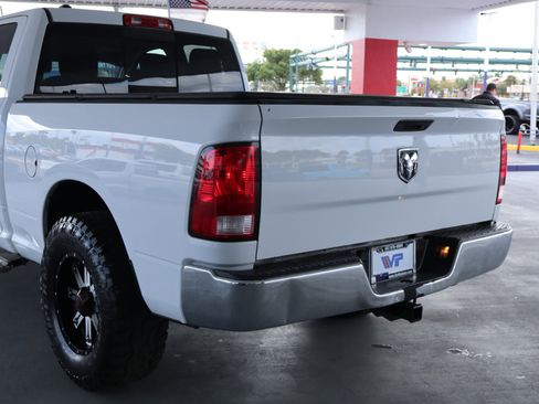 Used 2016 RAM 1500 Classic SLT image 9