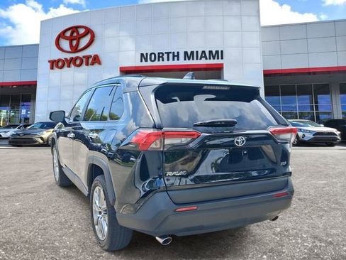 Used 2023 Toyota RAV4 XLE Premium image 3