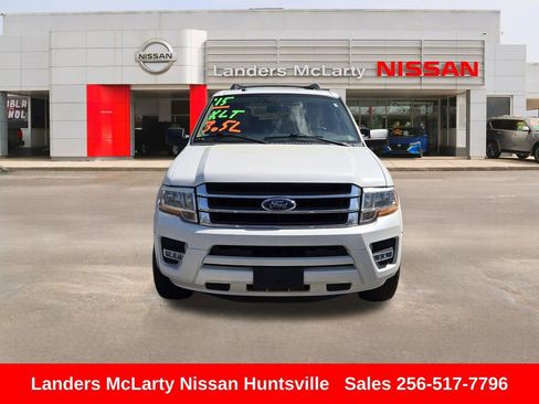Used 2015 Ford Expedition XLT w/ Equipment Group 202A image 11