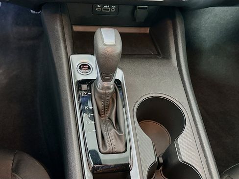 Used 2025 Nissan Altima 2.5 SV image 23