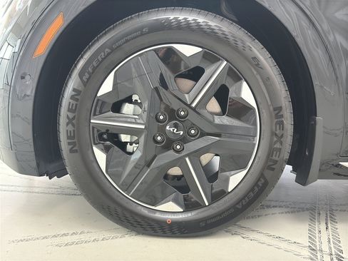 New 2025 Kia EV6 Wind image 8