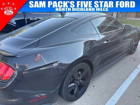 Used 2022 Ford Mustang GT Premium w/ Equipment Group 401A RWD image 3