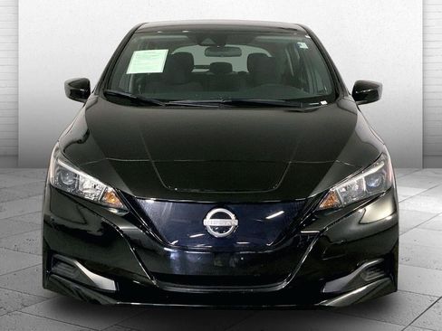 Used 2023 Nissan Leaf S FWD image 2