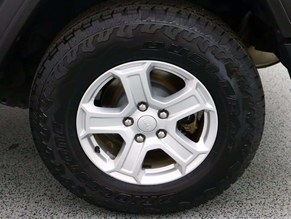 Used 2020 Jeep Wrangler Sport AWD/4WD image 8