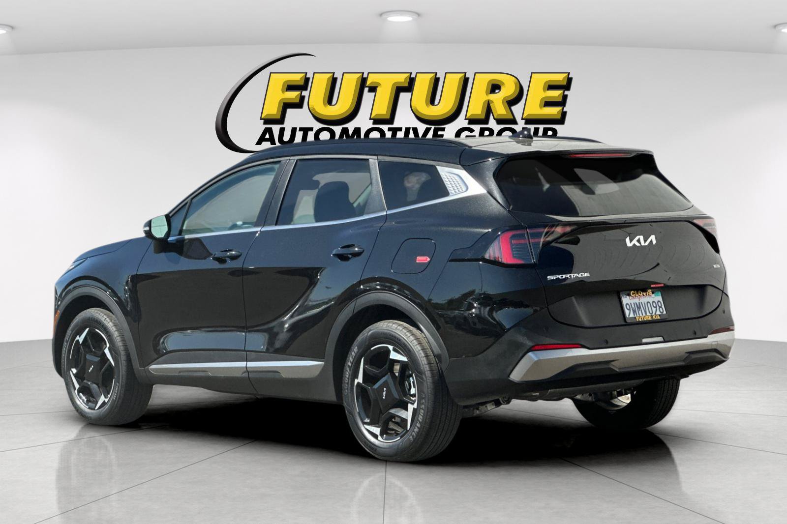 Certified 2026 Kia Sportage EX w/ EX Panoramic Sunroof Package AWD/4WD image 6