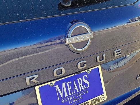 Used 2026 Nissan Rogue SV image 13
