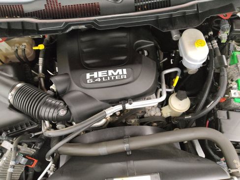 Used 2018 RAM 2500 Tradesman w/ Chrome Appearance Group AWD/4WD image 30