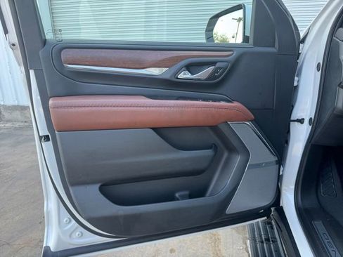 Certified 2024 GMC Yukon Denali Ultimate image 4