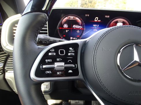 Used 2023 Mercedes-Benz Maybach GLS 600 4MATIC image 25