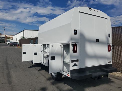 New 2025 Chevrolet Express 3500 w/ Power Convenience Package image 8