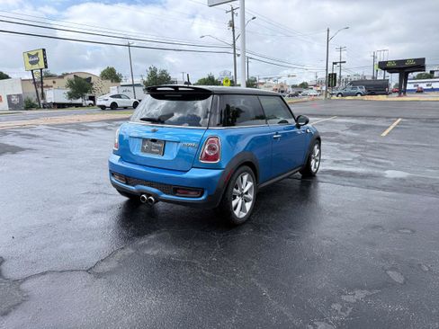 Used 2011 MINI Cooper S FWD image 6
