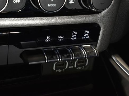 Used 2020 RAM 1500 Laramie image 25