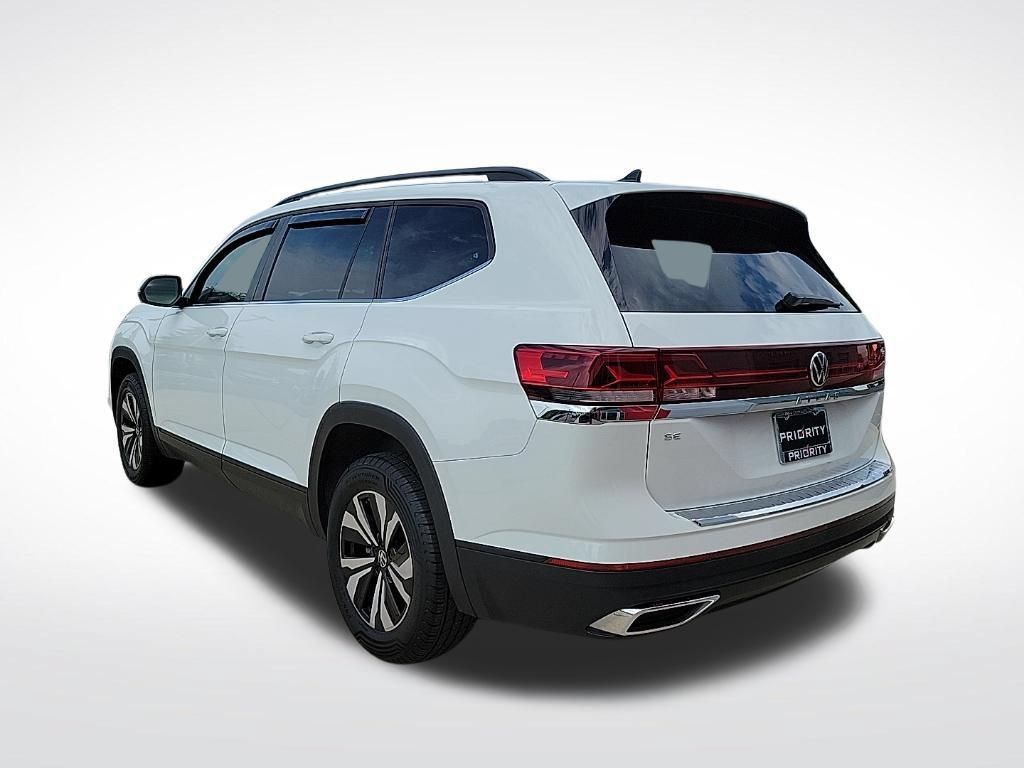 Used 2024 Volkswagen Atlas SE FWD image 3