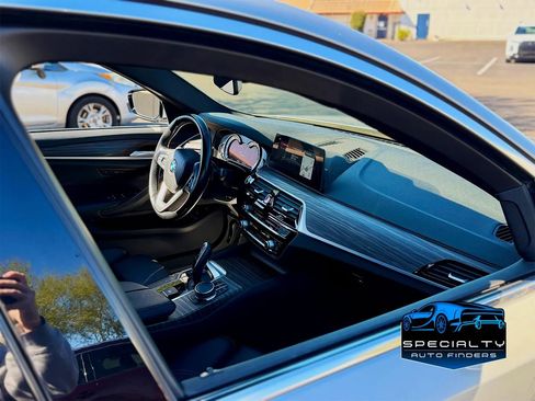 Used 2018 BMW 530e image 13