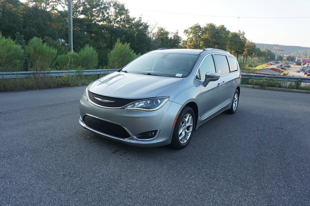 Used 2020 Chrysler Pacifica Limited FWD image 29