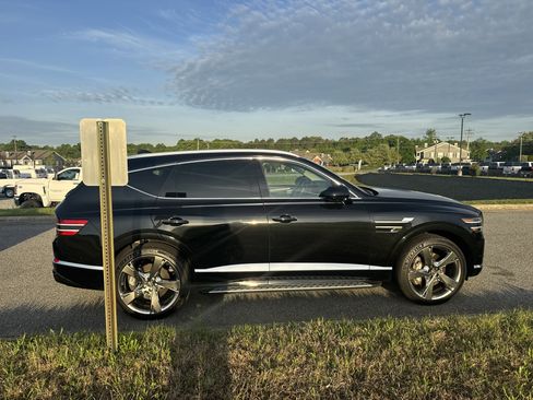 Used 2023 Genesis GV80 3.5T w/ Prestige Package image 22