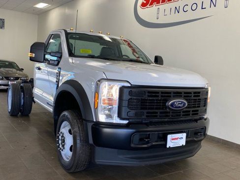 New 2024 Ford F550 4x4 Regular Cab Super Duty image 2