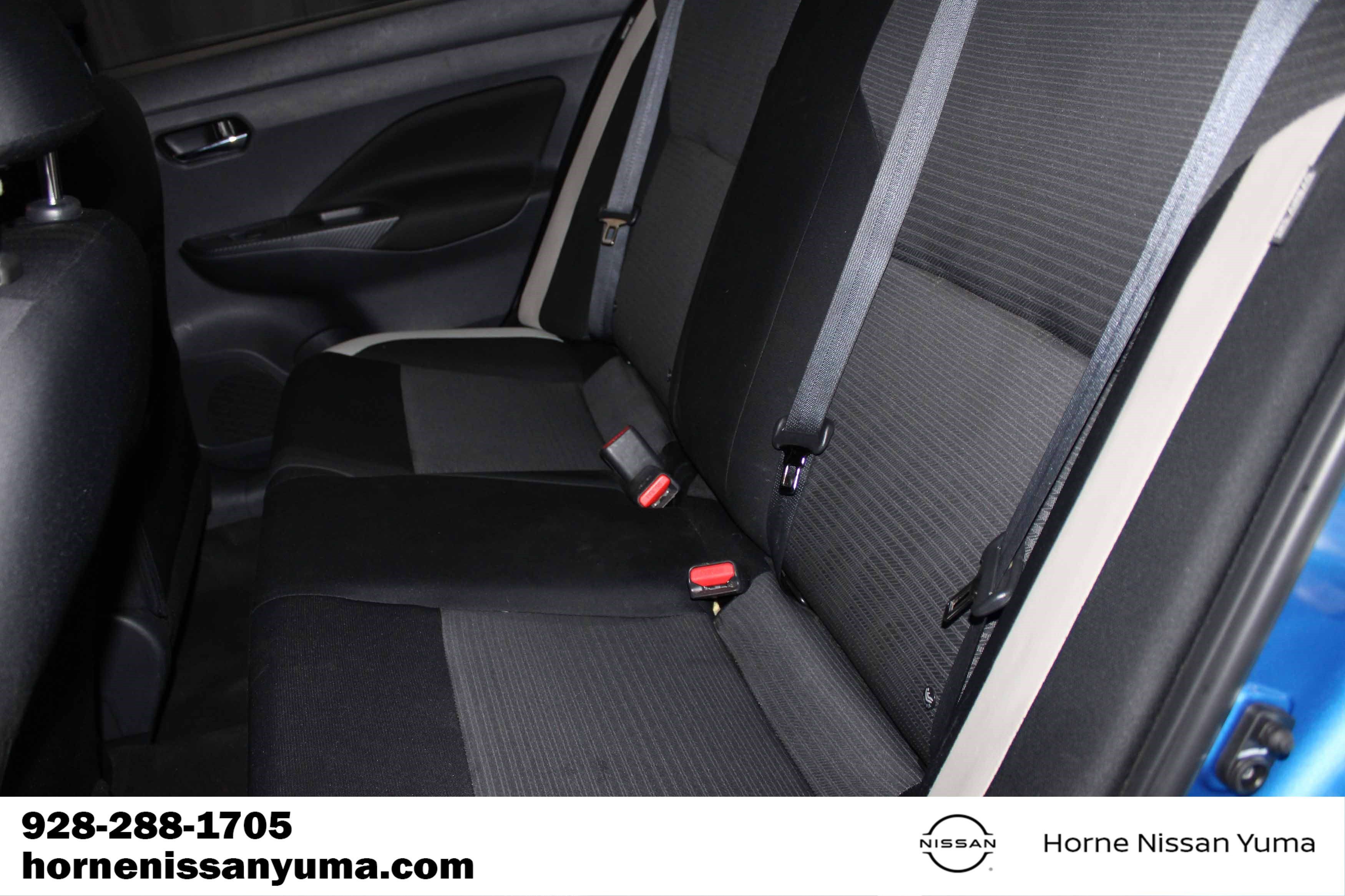 Used 2022 Nissan Versa SV FWD image 10