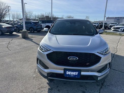 Used 2022 Ford Edge ST w/ Equipment Group 401A image 2