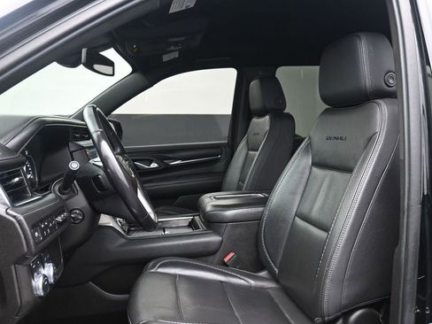 Used 2021 GMC Yukon Denali image 10