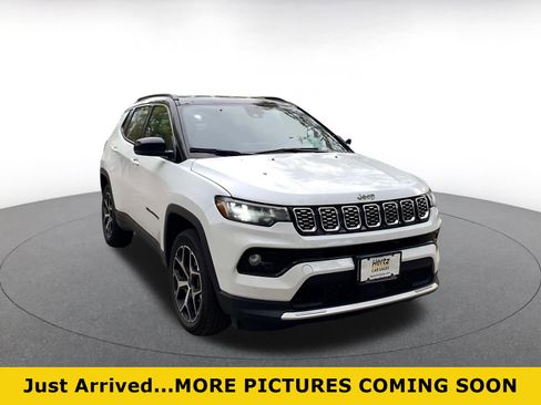 Used 2025 Jeep Compass Limited image 1