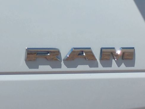 Certified 2024 RAM 2500 Big Horn AWD/4WD image 11