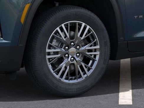 New 2026 Chevrolet Traverse LT image 9