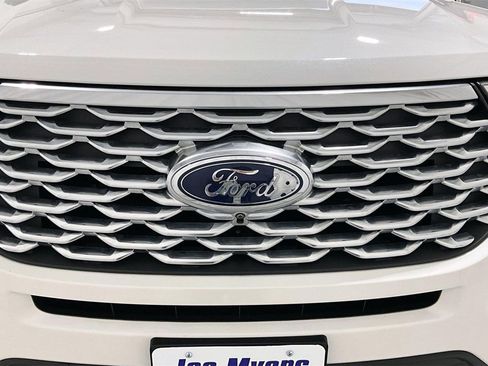 Used 2020 Ford Explorer Platinum image 26